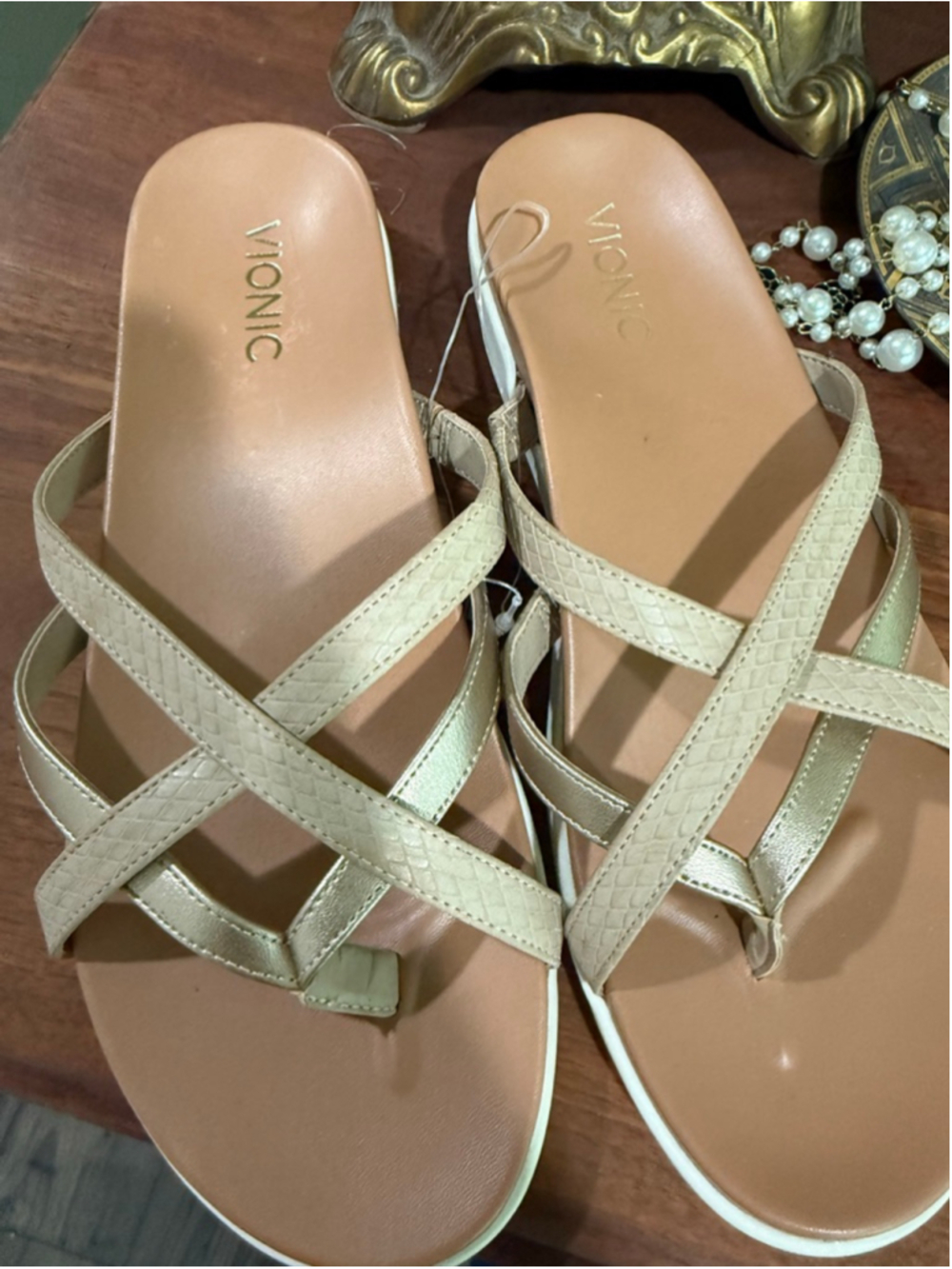 Vionic Daisy Sandals 9.5 - Picture 2 of 5